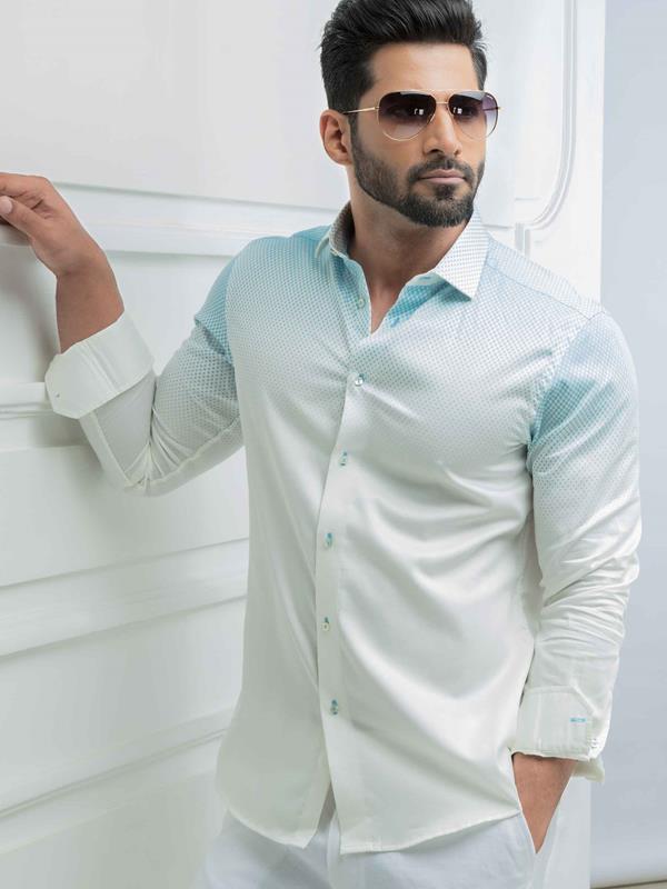 Guetta Turquoise Printed Full Sleeve Single Cuff Slim Fit Party Wear Blended Shirt