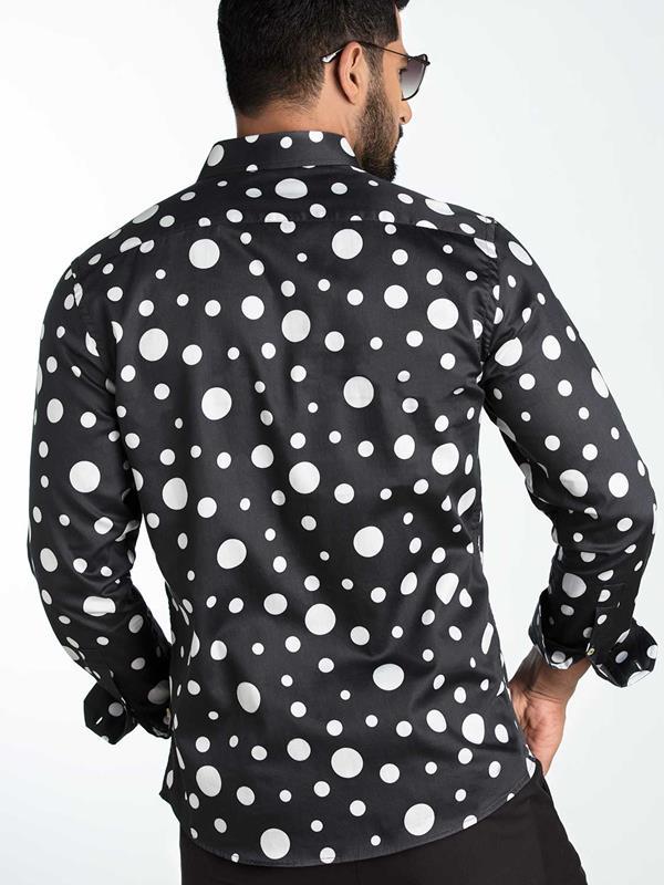 Hawtin Black Printed Full Sleeve Single Cuff Slim Fit Party Wear Blended Shirt
