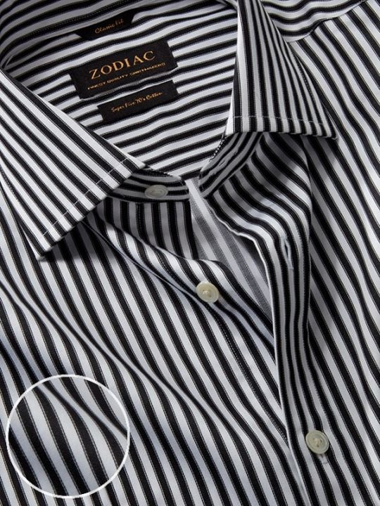 Buy Chianti Classic Fit Black & White Striped Shirt