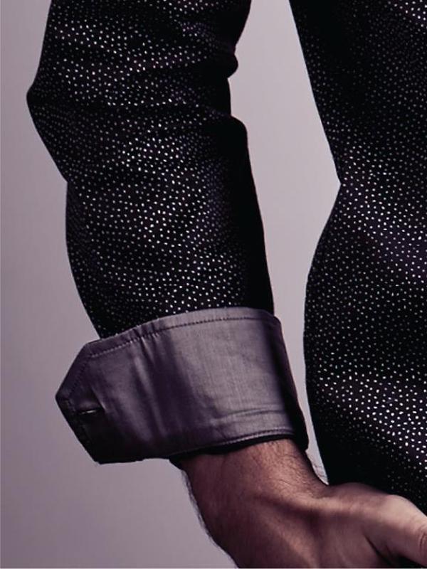 Pacha Black Printed Full Sleeve Single Cuff Slim Fit Party Wear Blended Shirt