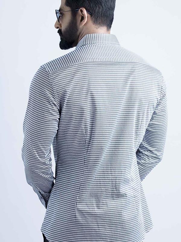 Headhunter Black Printed Full Sleeve Single Cuff Slim Fit Party Wear Blended Shirt