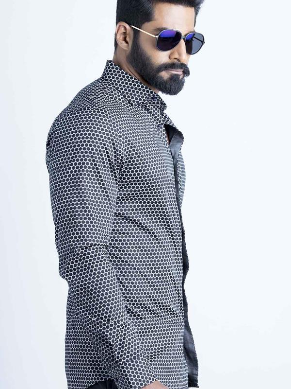 Marshmw Black Printed Full Sleeve Single Cuff Slim Fit Party Wear Blended Shirt