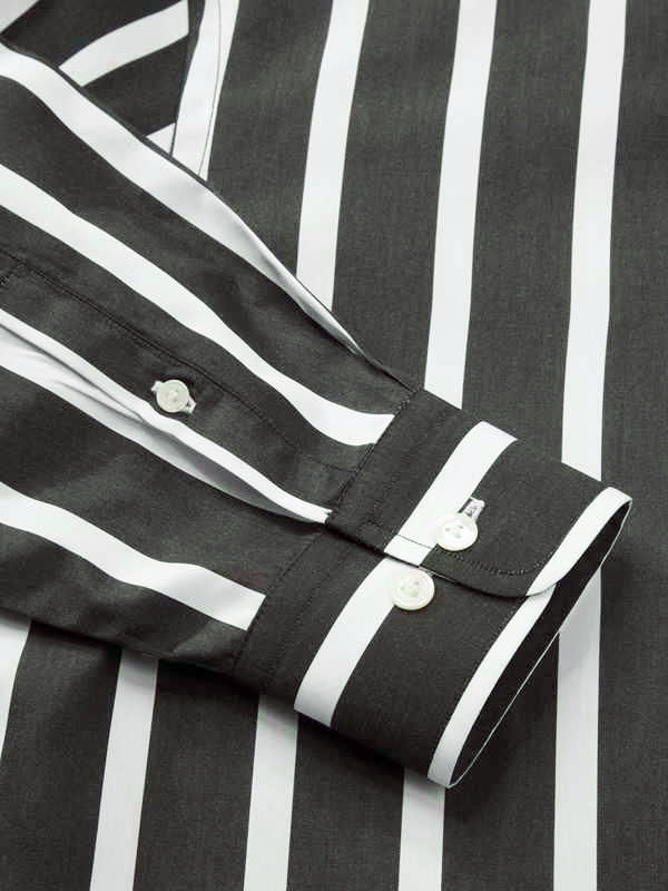 Barboni Black & White Striped Full Sleeve Single Cuff Tailored Fit  Formal Silk Touch Egyptian Giza Cotton Shirt