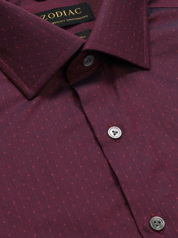 Bramante Maroon Solid Single Cuff Tailored Fit Semi Formal Super Fine Cotton Shirt