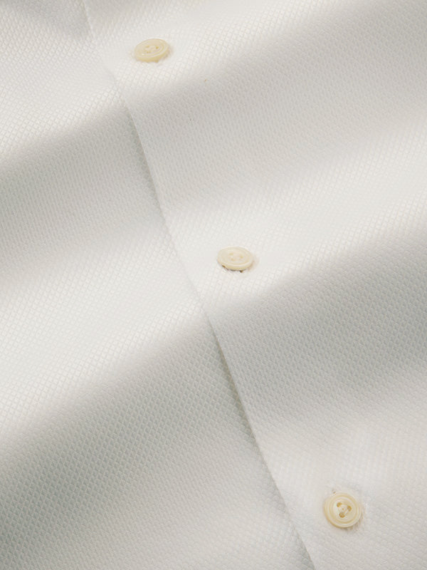 Cione White Solid Full Sleeve Single Cuff Tailored Fit Classic Formal Two Ply Mercerized Cotton Without Pocket Shirt