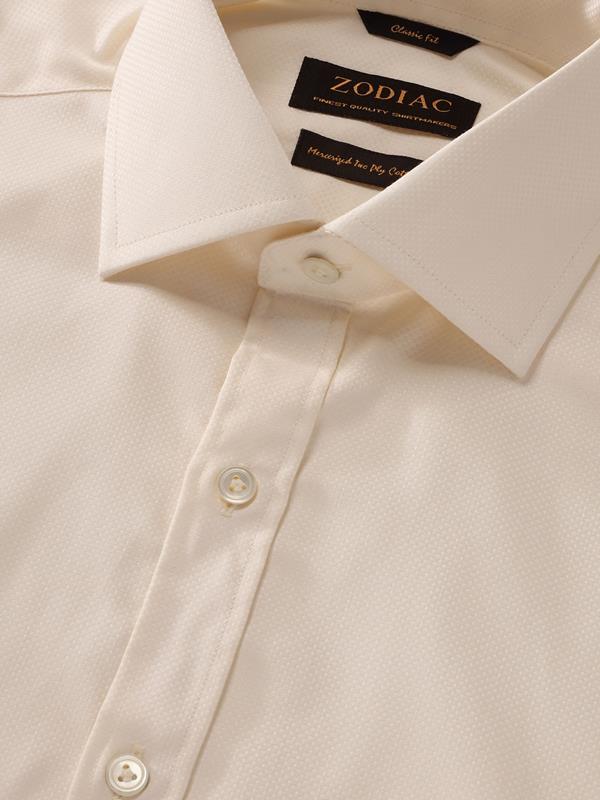 Cione Cream Solid Full Sleeve Single Cuff Classic Fit Classic Formal Two Ply Mercerized Cotton Shirt