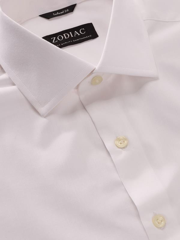 Easy Care White Solid Full Sleeve Single Cuff Tailored Fit Classic Formal Cotton Blend Shirt