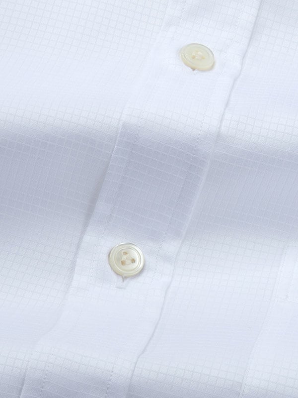 Ponte White Check Full Sleeve Double Cuff Classic Fit Classic Formal Two Ply Mercerized Cotton Shirt