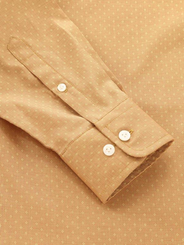 Savuto Ochre Solid Full Sleeve Single Cuff Tailored Fit Semi Formal Dark Cotton Shirt
