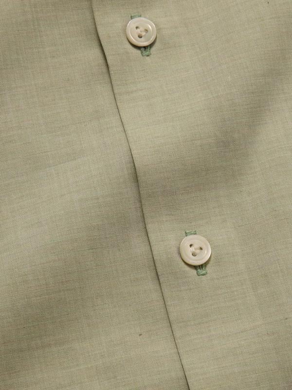 Venete  Mint Solid Full Sleeve Single Cuff Tailored Fit Semi Formal Super Fine Cotton Shirt